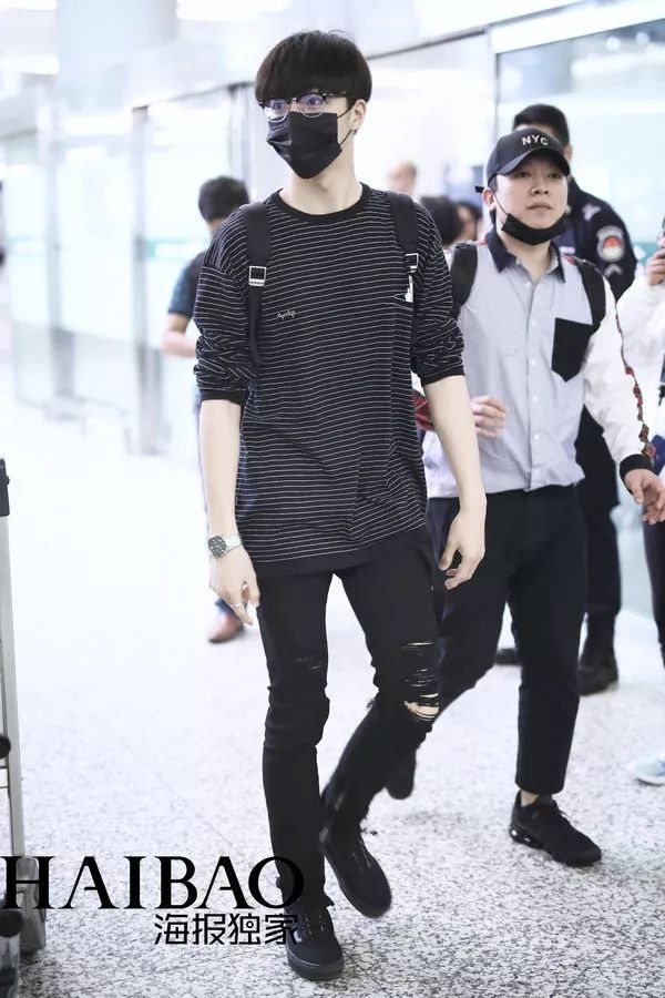 晴格格王艳让人不敢认!杨烁老婆原来是她…【海报街拍】