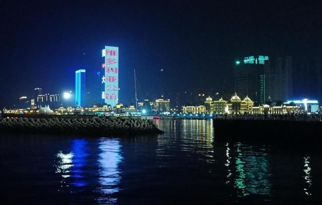 中国夜景超美的4大城市，灯光璀璨如繁星闪烁，有你的家乡吗？