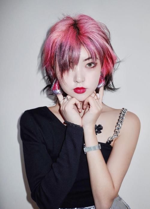 与众不同:穿搭可以让女孩多与众不同?美出不可取代的时尚