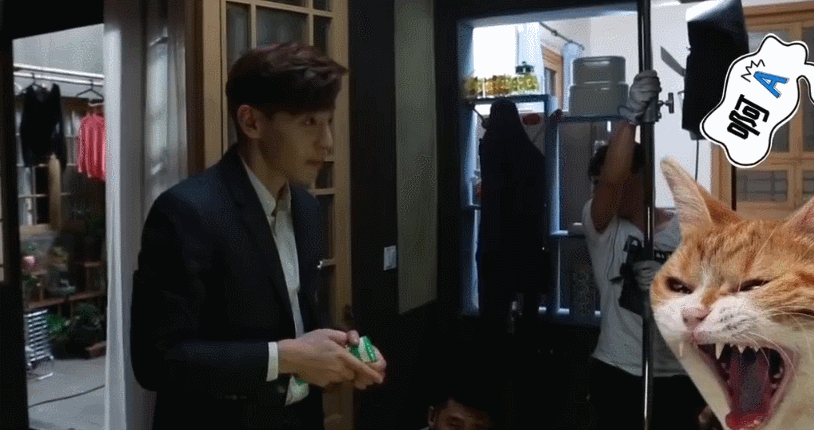 #邓伦#邓伦:戏中自带霸总气质,戏外的他却是一个萌萌的小怂蛋