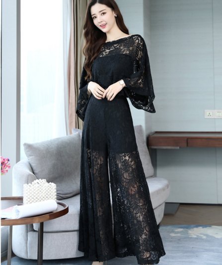 小个子女人千万别穿黑裤子，尝试下裤裙，1米5也能穿出高个气场