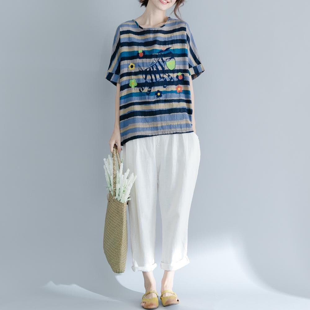 妈妈45岁，就爱穿小衫+小脚裤，入秋从不穿连衣裙!减龄巨时髦