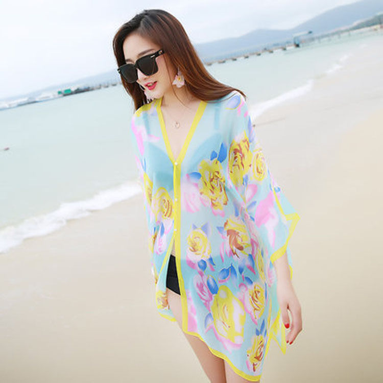 怪不得男人总爱往海边跑，现在女人不穿泳衣穿这个，真是婀娜多姿