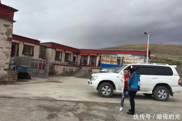 我国最接近天堂的小村庄,景色绝美却生存艰难,全村共用一个厕所