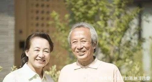  [老做一定]50岁的夫妻，一般都有多少存款，他们都在为养老做准