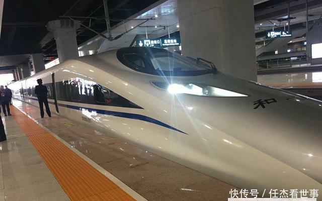  逼近@双层动车曝光，载客量达到1708人，双层高铁时代已经逼近？