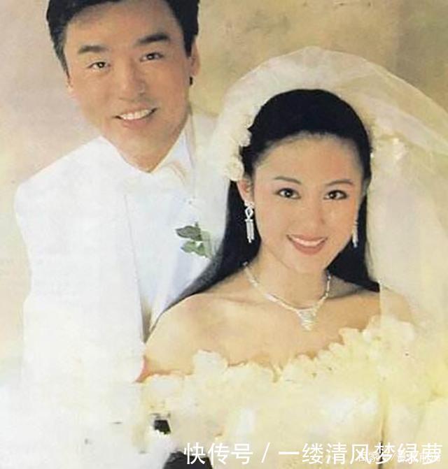  婚纱■香港“败金女”章小蕙，华丽回归女王范十足，靠时尚魅力还清巨债