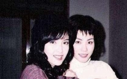 『风华绝代』不老女神!38张王菲的珍贵老照片曝光,真的是天生丽质,风华绝代