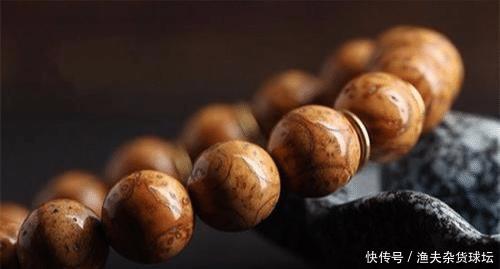  『手串』玩包浆，这六种手串最美！没玩过别说你是文玩人