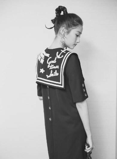 19岁关晓彤撞衫25岁娜扎，这差距不是一个6岁就能说明问题的