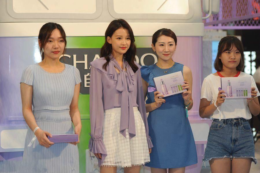 孙怡哪里像生过娃?腿细成两根针，体重不过90斤!