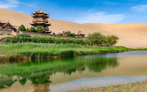 如果把全世界的沙漠挖空，能在里面发现什么？看完太震撼了