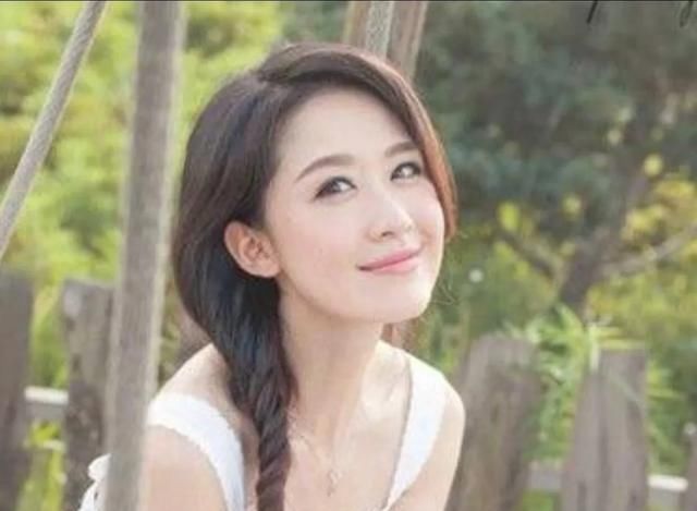  「女生」夏季长发女生要怎么扎头发才会清凉又好看,简单又时尚!