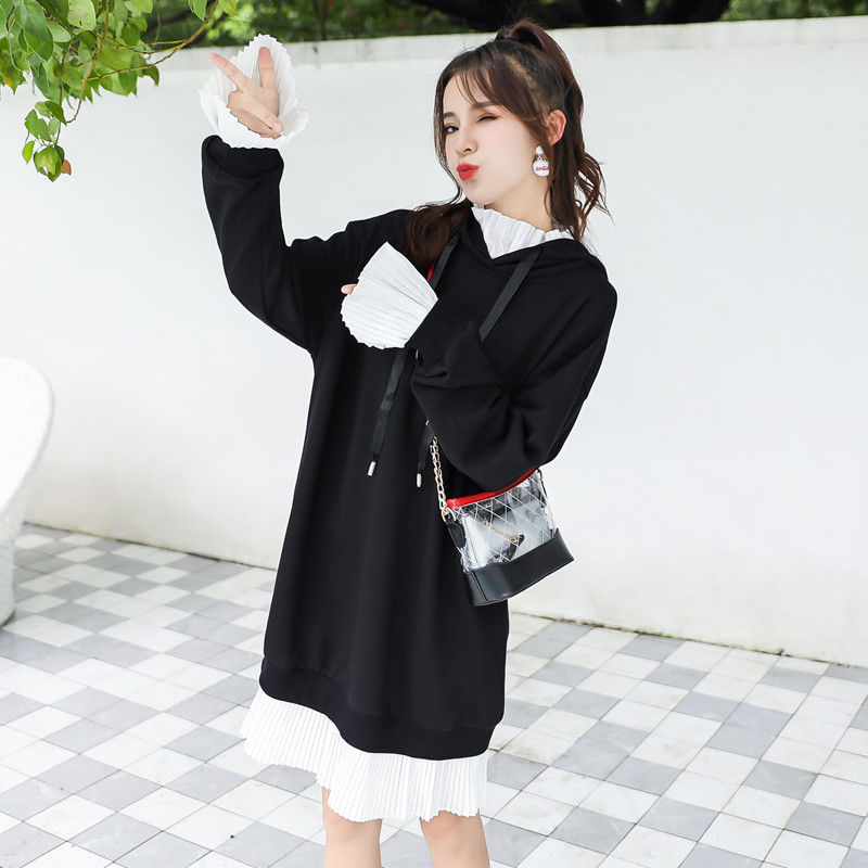 女人过了40岁,穿上这些新款秋裙,不仅减龄还能凸显女人味