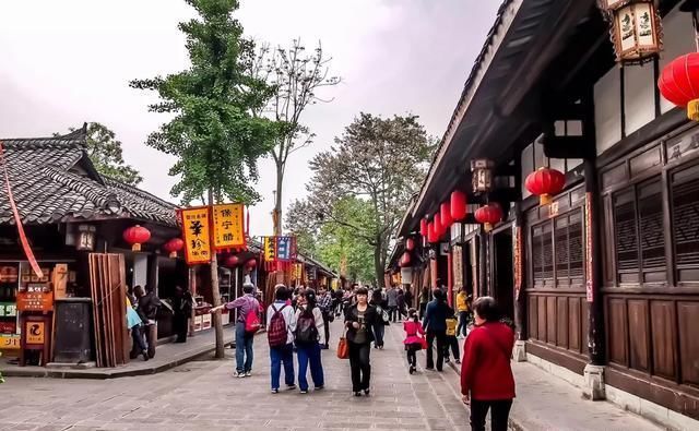 四川这个古城又火了，离成都重庆都很近，人们说它会超过丽江？