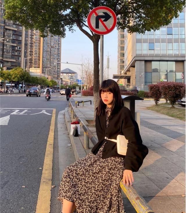  「女生」衣品好的女生，一般会穿这几种碎花裙，早春必穿时尚单品