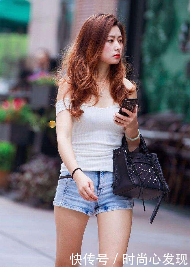 未婚女人穿搭紧身裤，美观又大方拉长身材比例，增添更多知性魅力