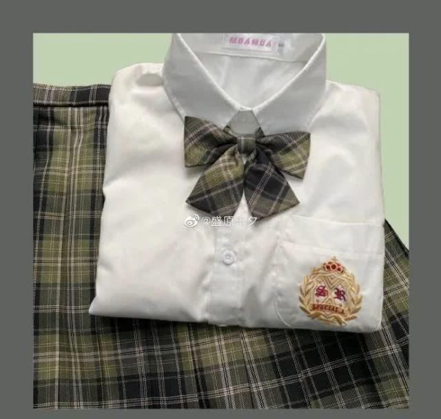  【要出】半小时30W销量，天堂伞要出圈卖JK制服格裙了？