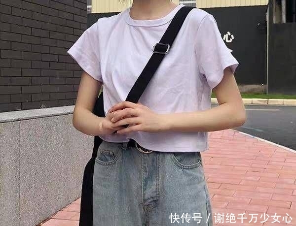  『款式的短上衣』占据时尚圈半壁江山的单品，显高又显瘦，短款上衣竟如此火爆?