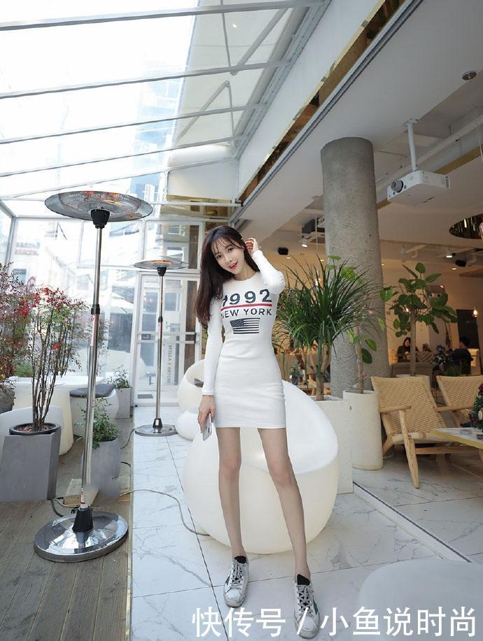 紧身裙衬托曲线更精致, 简单搭配让妹子高贵柔美气质散发！