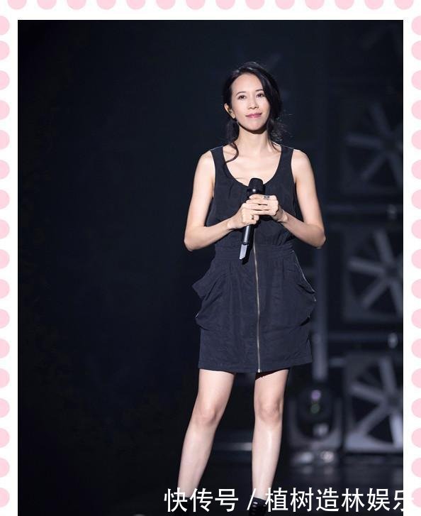 曾经的性感女郎莫文蔚，如今却被旁边男助理抢了风头