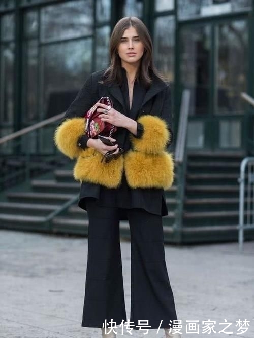 【喇叭裤】“打底裤”已经失宠!当下更流行的是“喇叭裤”,时髦显瘦又气质