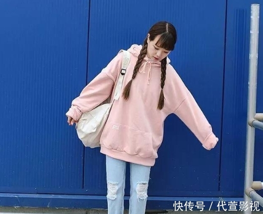  『卫衣和』卫衣！该穿卫衣了，这样穿好看炸了！