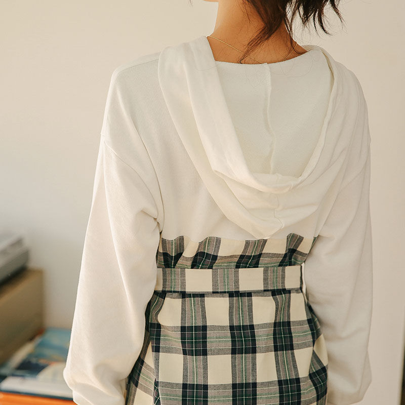 瞧瞧,我这老妈哪里像56了,穿这“卫衣裙”,显嫩15岁不止