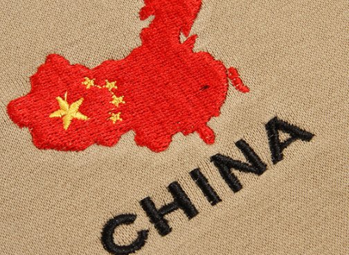 八一建军节!退伍老兵都不穿迷彩装了，穿上这样新式军装，显年轻