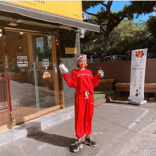 短发韩国小姐姐告诉你：穿衣搭配原来要掌握这些技巧