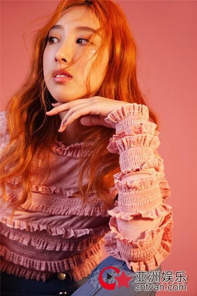 夏天应当粉色当道 许靖韵时尚大片上线