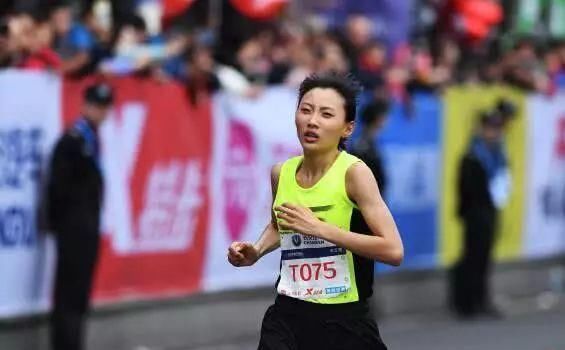 男子马拉松中国纪录