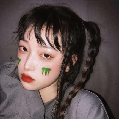  「上移」小仙女注意：这3种发型留久了，“发际线”会悄悄上移，特别是第三