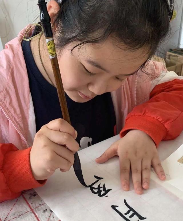 喜欢:儿童节投票(二) | 仁济娃才艺大比拼~快来pick你最喜欢的作品【10岁以上少年组】