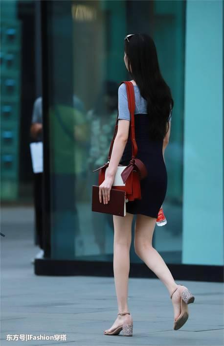 街拍：背影就能这么性感撩人, 正面颜值该有多高?