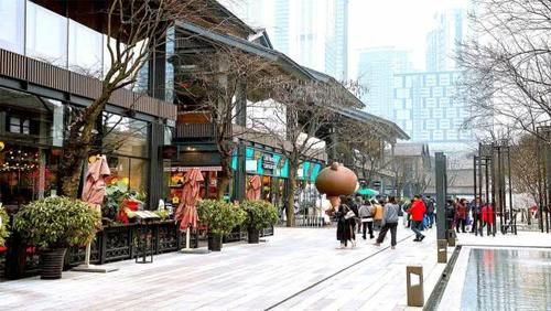 国内最宜居的3个城市比拼：杭州、青岛和成都，未来谁能脱颖而出