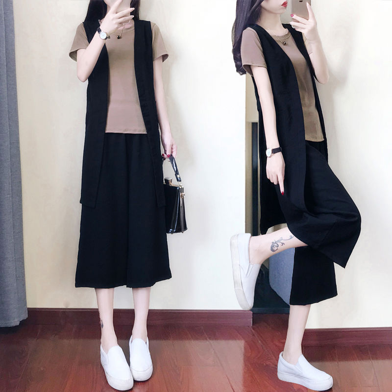 太美了，如今的美女真大胆，穿着性感不露真心美，迷倒一大片男人