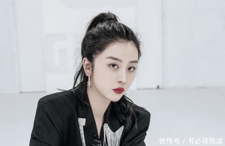 「同款」秒变夏日小甜心,小众有质感的爱豆同款,看到就是赚到!