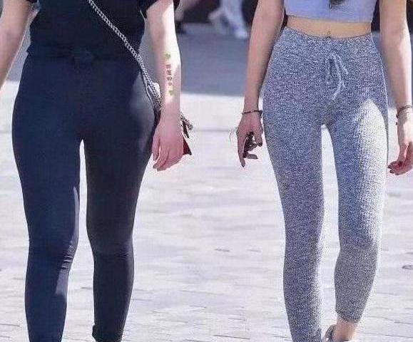 一个女性想要青春活力, 没条打底裤怎么能行