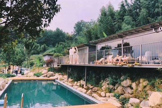 初秋出游，携爱车卡罗拉深山里感受四季