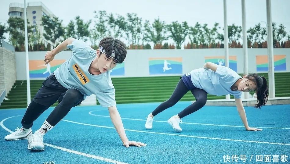 『黎语』《冰糖炖雪梨》黎语冰和喻言才是真爱，棠雪还是独自美丽吧！