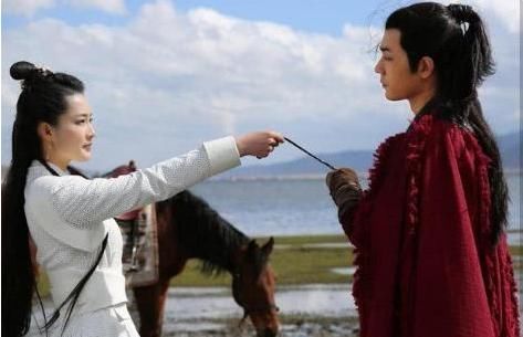 #让观众着急#难怪肖战不发声，原来是准备用著作讲话，见到第三部追定了