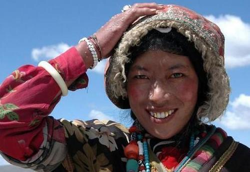 内地人到西藏有高原反应，那西藏人来内地会怎么样？看完涨知识了