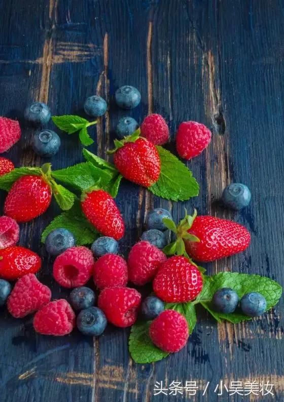 就你这样的拜拜肉还想穿吊带？得了吧！你还是穿个短袖过夏天吧！