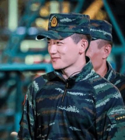 张馨予公布婚讯！男方身份特殊打破谣言，网友：李晨要后悔死了！