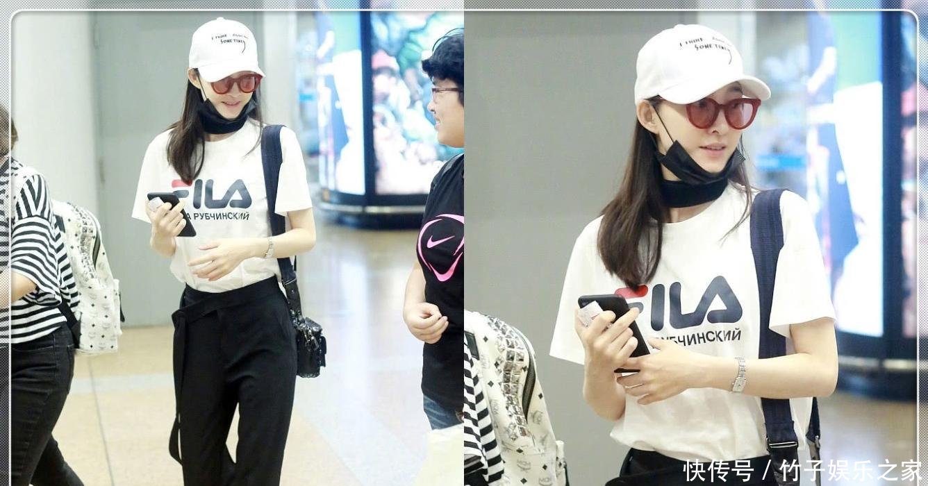 王丽坤也太瘦了吧! T恤都撑不起来, 还要在里面加肩垫!