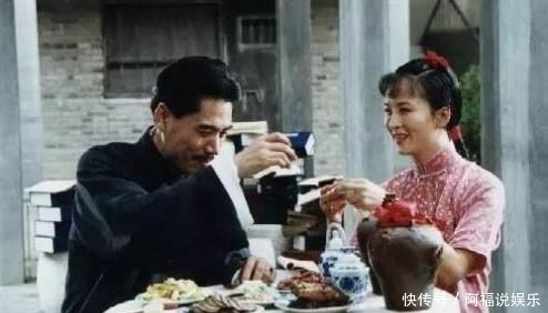  孩子：为拍戏不生孩子，被老公感动41岁高龄得子，如今一家人生活幸福