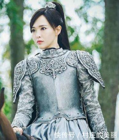 『糖糖』唐嫣古装造型大合集，李未央冷艳美丽，但紫萱才是颜值巅峰