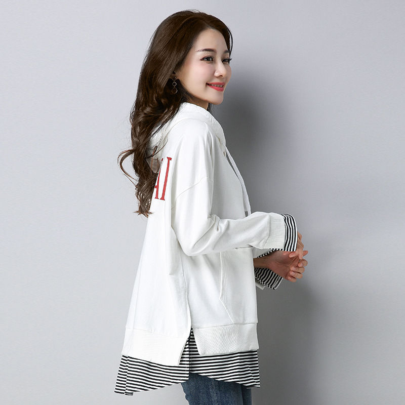 老婆把去年裙子都扔了,换上新款秋衫+小黑裤,洋气显瘦又美嫩