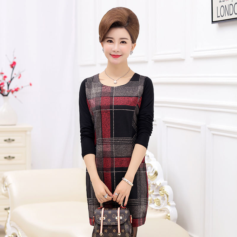 好看大气的妈妈裙来了，邻居都说好看，显得年轻高贵感